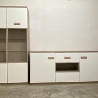 Mobile soggiorno con vetrina e credenza
