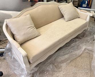 Divano provenzale shabby