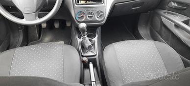 Fiat grande punto l'unico proprietario