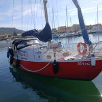 Barca a vela in acciaio