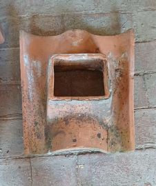 Comignolo in cotto con base