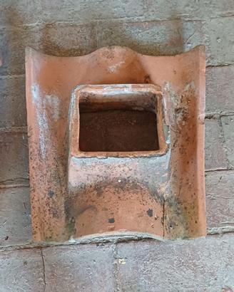 Comignolo in cotto con base