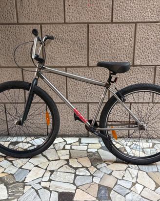 Bicicletta BMX stranger creeper 29'