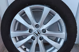 4 cerchi honda con pneumatici invernali