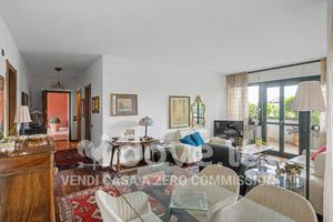 Attico / Mansarda di 180 m² con 5 locali e box aut