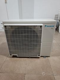 UNITA ESTERNA DAIKIN 12000 BTU