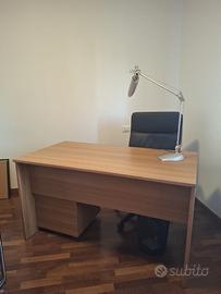 Scrivania Ufficio con Cassettiera