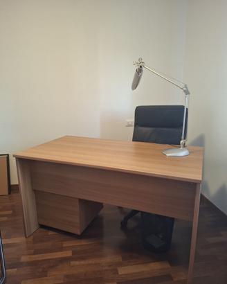 Scrivania Ufficio con Cassettiera