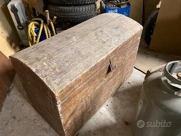 Baule in legno vintage