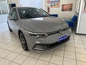 VOLKSWAGEN Golf 8ª serie Golf 2.0 TDI 150 CV D...