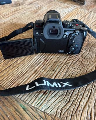 Panasonic Lumix G9 II