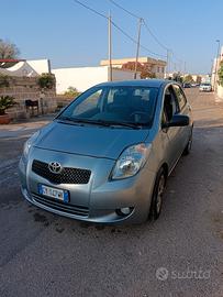 TOYOTA Yaris - 2006