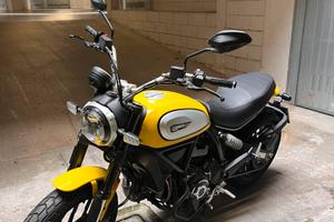 Ducati Scrambler 800 ICON