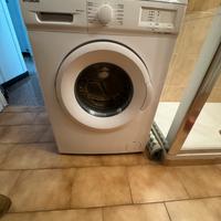 Lavatrice Hyndai capacità 6 kg