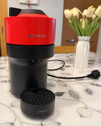 Macchina NESPRESSO Vertuo Pop Rossa + Caps Nuove