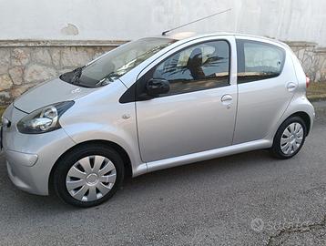 TOYOYA AYGO 1.0 CONNECT 5P FULL KM ORIG. VETRINA