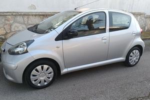 TOYOYA AYGO 1.0 CONNECT 5P FULL KM ORIG. VETRINA