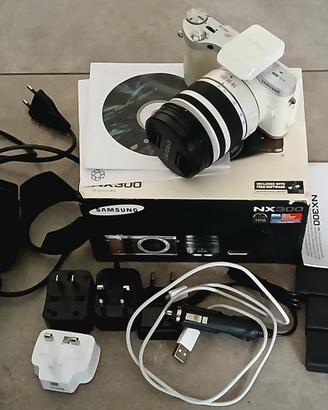 Samsung nx300 mirrorless fotocamera bianca