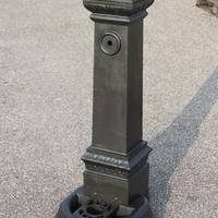 Fontana in ghisa alta h 125 cm da giardino modell