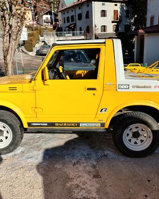 Fuoristrada Suzuki 