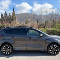 Ford Kuga 1.5 TDCI 120 CV S&S 2WD ST-Line