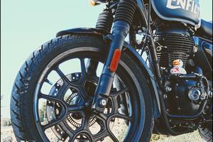 Royal enfield hunter 350 rebel blue