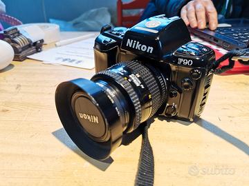 NIKON F90