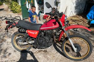 Suzuki DR 500