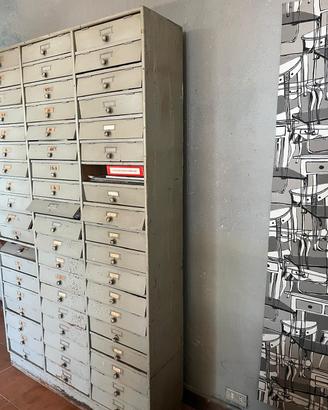 Schedario Ufficio anni '50 in legno verniciato