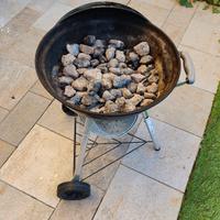Barbecue Weber a carbone 47 cm con coperchio