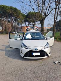 toyota yaris 2018