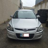 Hyundai i30 1.4 GPL da riparare ricambi export
