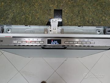 Bosch lavastoviglie incasso 3 cesti perfetta!!!