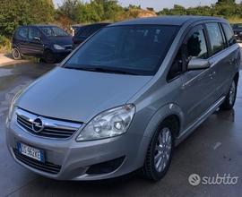 Opel zafira 7 posti tdi cosmo 1.9D
