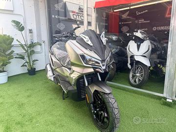 SYM ADX 300 + BLOCCARUOTA E 2 CASCHI IN OMAGGIO