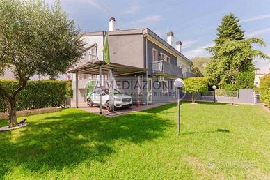 Appartamento di 85 m² con più di 5 locali e box au