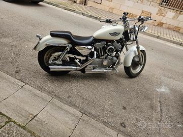 Harley davidson Sportster 883 XLH centenario
