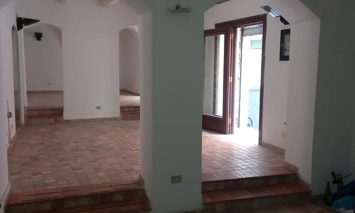 Locale Commerciale Mq.56 Via Rosello 15