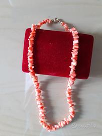 Collana in corallo rosa 