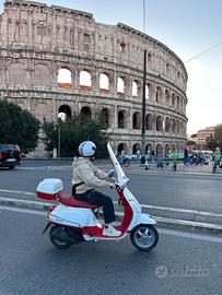 Vespa 125 Noleggio Roma