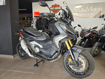 Honda x-adv 750 2023 soli 5000km