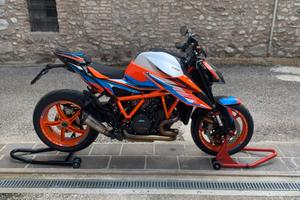 KTM 1290 SUPER DUKE R – 2023