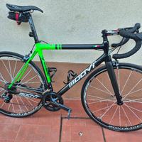 Bici sarto realizzata per il team viris vigevano