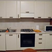 cucina completa di elettridomestici