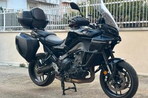 Tracer 9 - 2023 Total Black