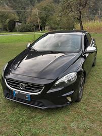 Volvo v40 r design 