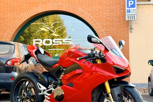 DUCATI PANIGALE V4 S GOMME NUOVE FINANZIABILE