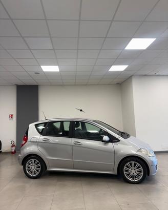 Mercedes-benz A 170 180 BlueEFFICIENCY Avantgarde