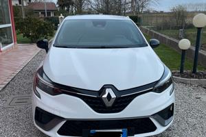 Renault Clio E-Tech Hybrid RS Line