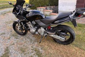 Honda hornet 600